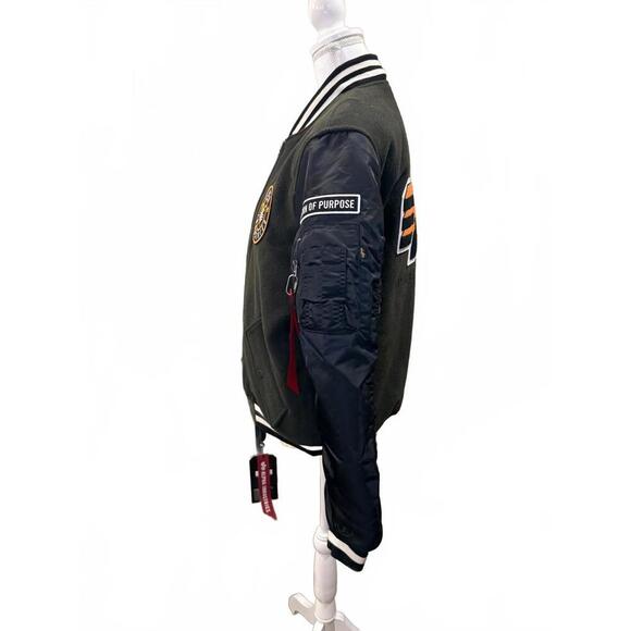 Alpha Industries Men's Bomber Jacket with Patch Details, Medium (NWT) - Picture 4 of 7